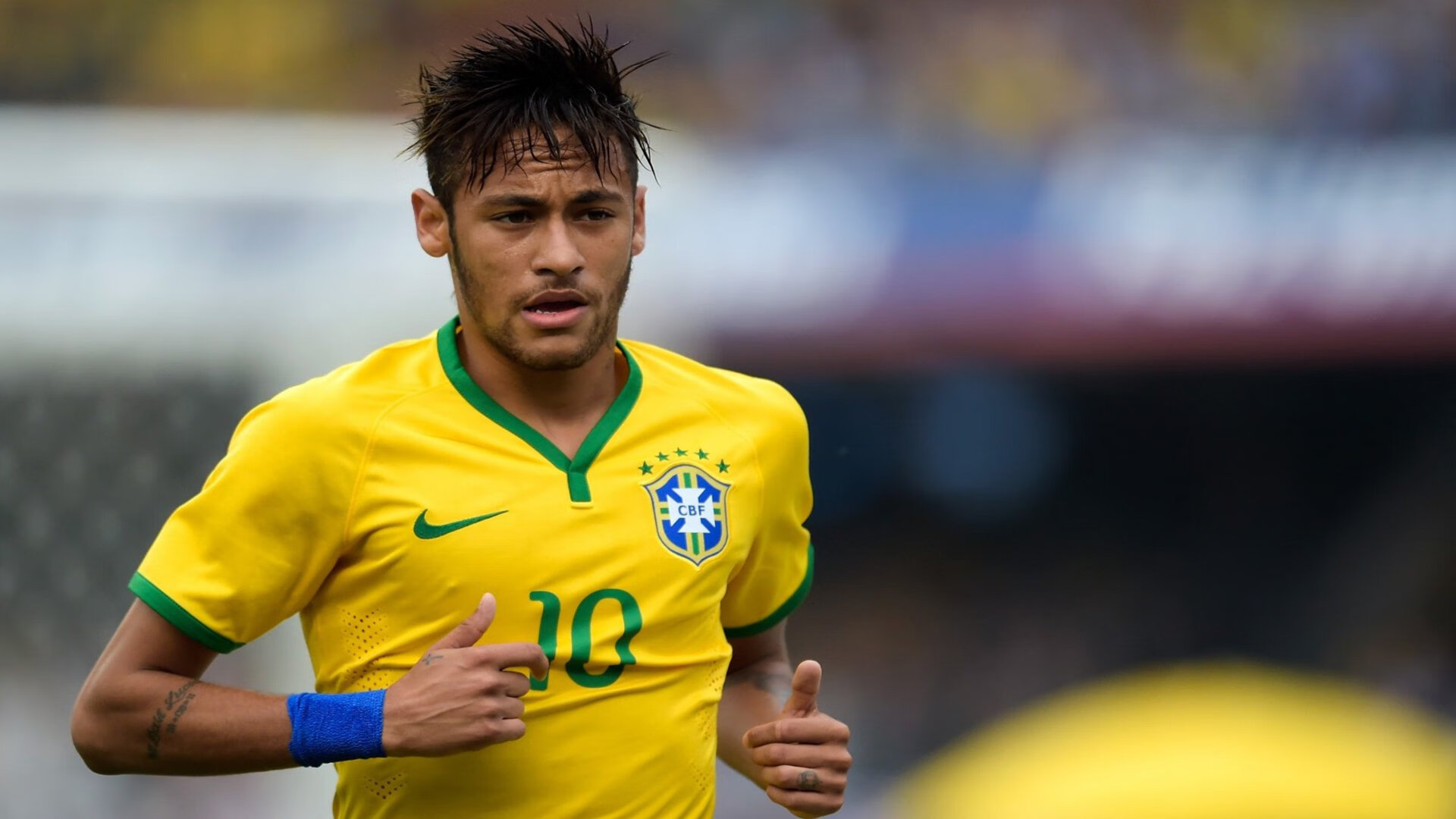 推动瑜伽与其他运动项目的融合发展，瑜伽与健身怎么结合